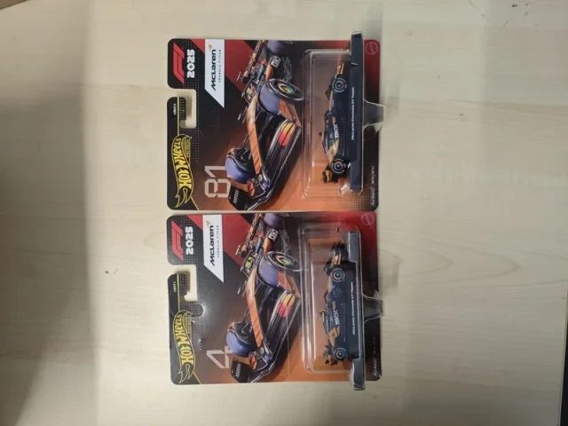 Pack 2 Hot Wheels McLaren Formula 1